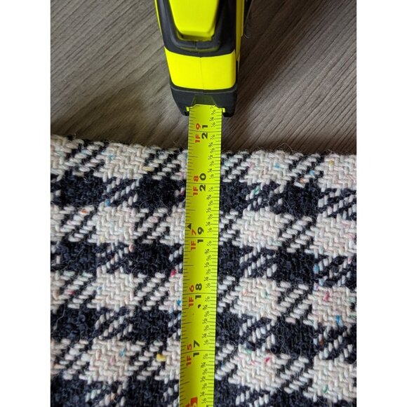 Talbots Womens Tweed Houndstooth Skirt With Gold Buttons Size 8 Made In Philippi - Picture 7 of 8